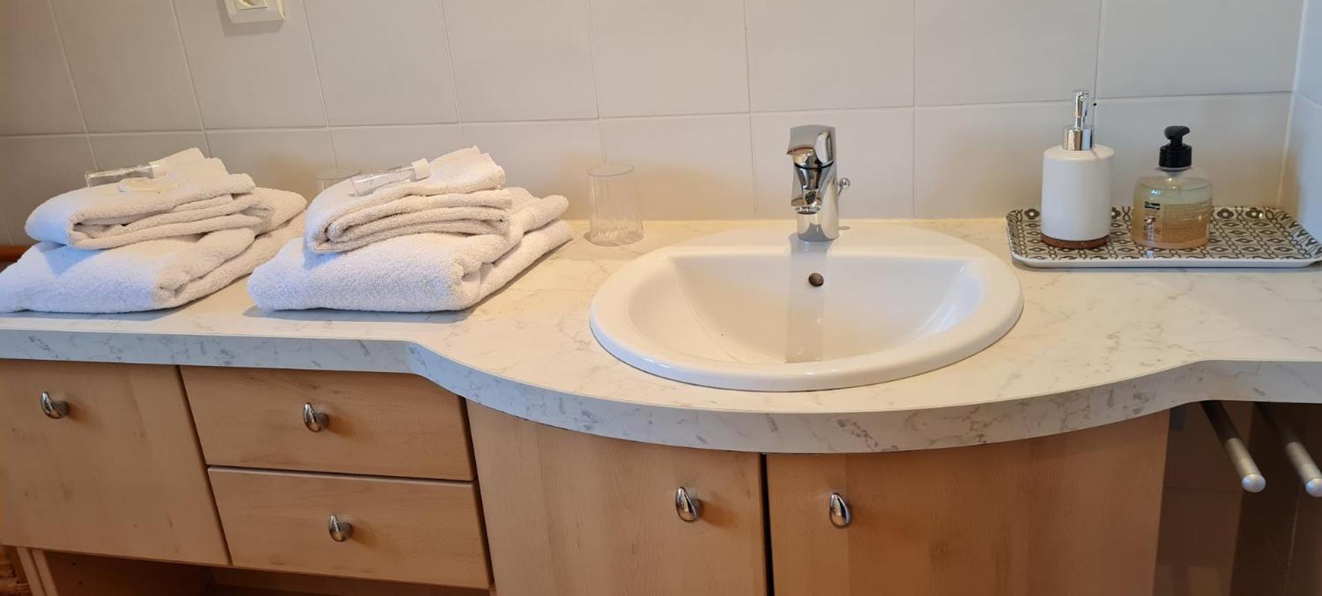 Maison D'Hotes Sainte Hune Appartements Унавиер Стая снимка