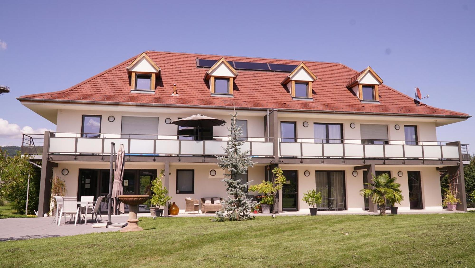Maison D'Hotes Sainte Hune Appartements Унавиер Екстериор снимка
