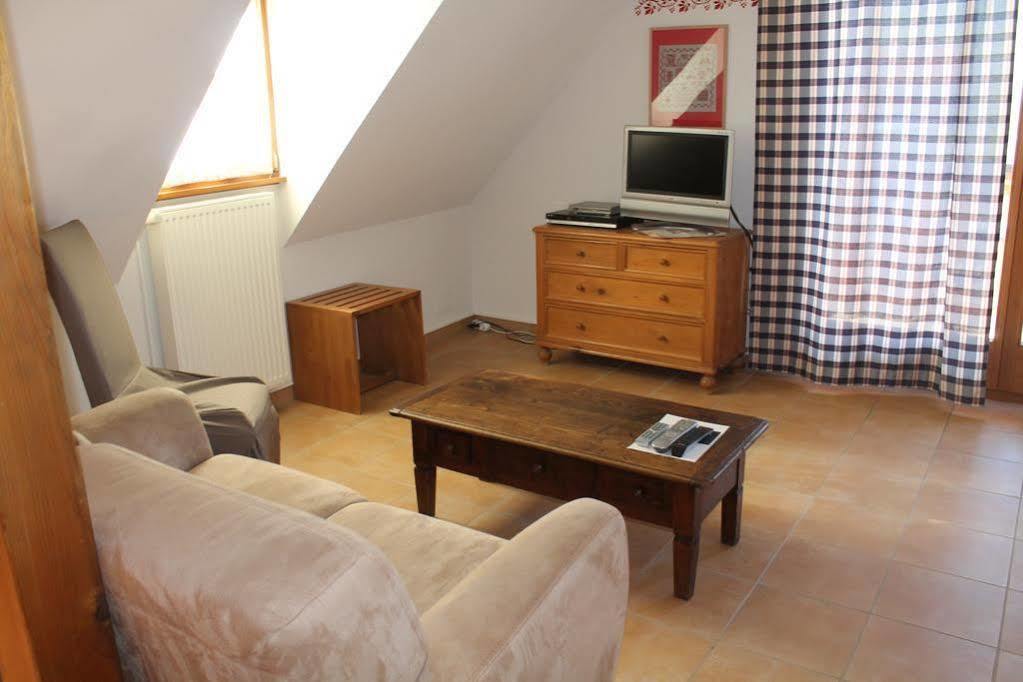 Maison D'Hotes Sainte Hune Appartements Унавиер Екстериор снимка