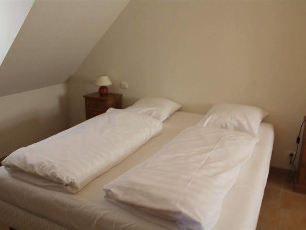Maison D'Hotes Sainte Hune Appartements Унавиер Екстериор снимка